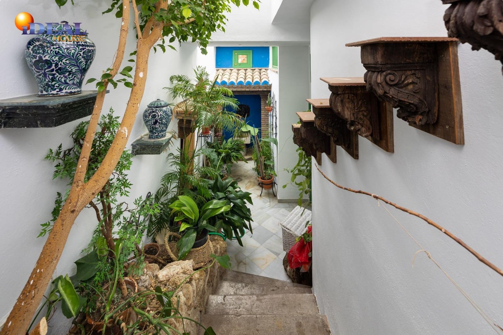 4 bedroom Villa for sale in Monachil with pool garage - € 380,000 (Ref: 9433805)