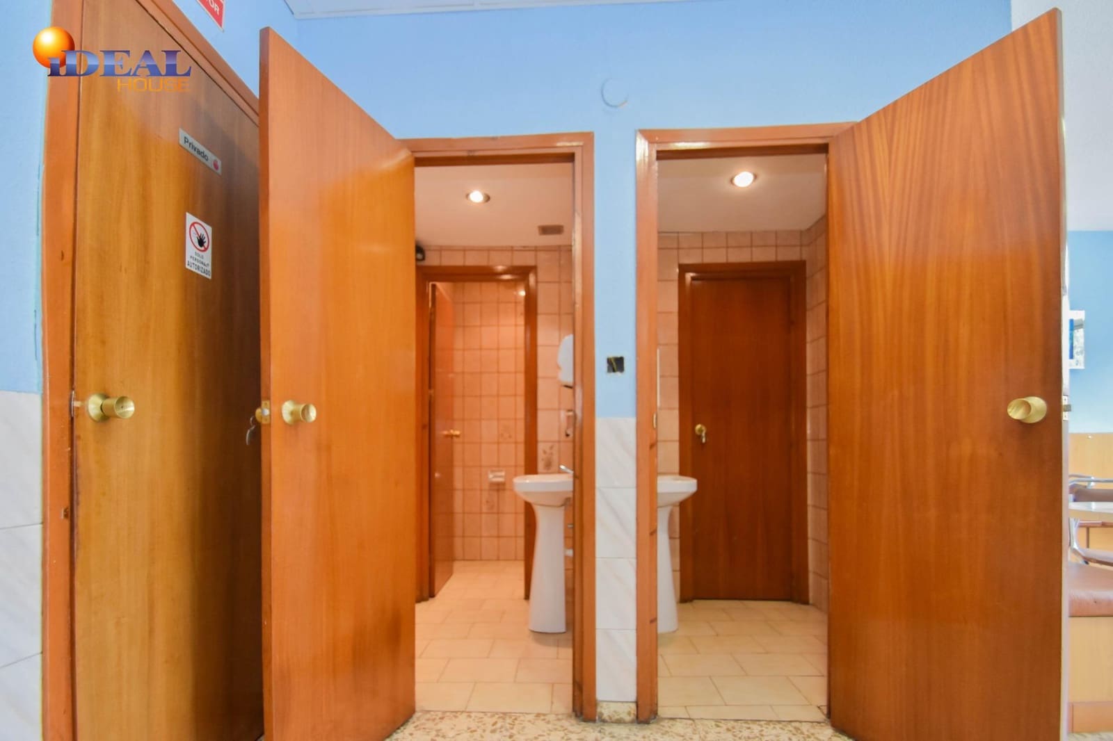 Företag till salu i Granada stad - 170 000 € (Ref: 9433808)