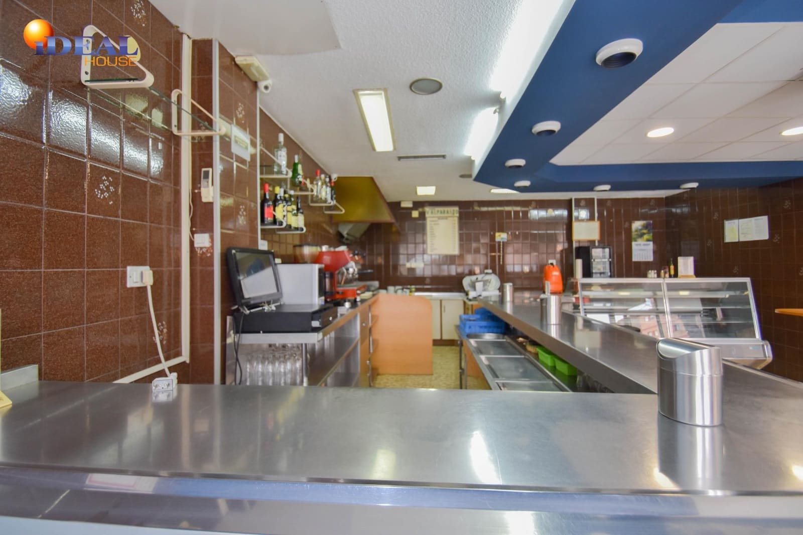 Företag till salu i Granada stad - 170 000 € (Ref: 9433808)