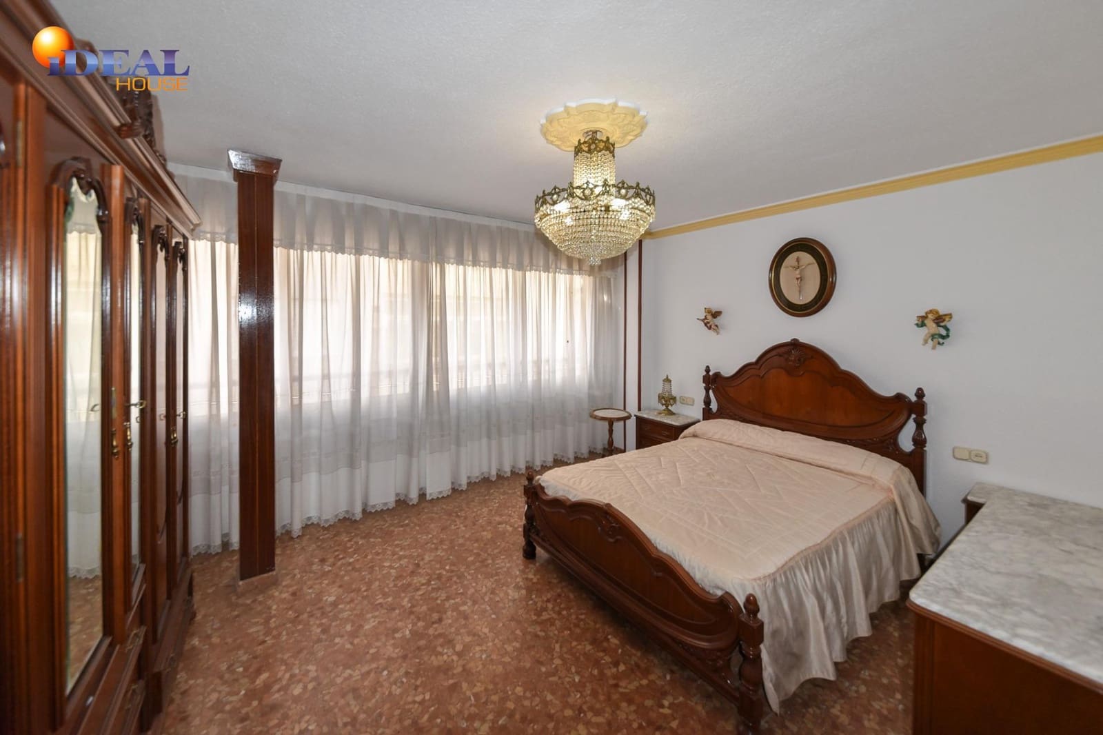 4 sypialnia Biznes na sprzedaż w Lanjaron - 120 000 € (Ref: 9433811)