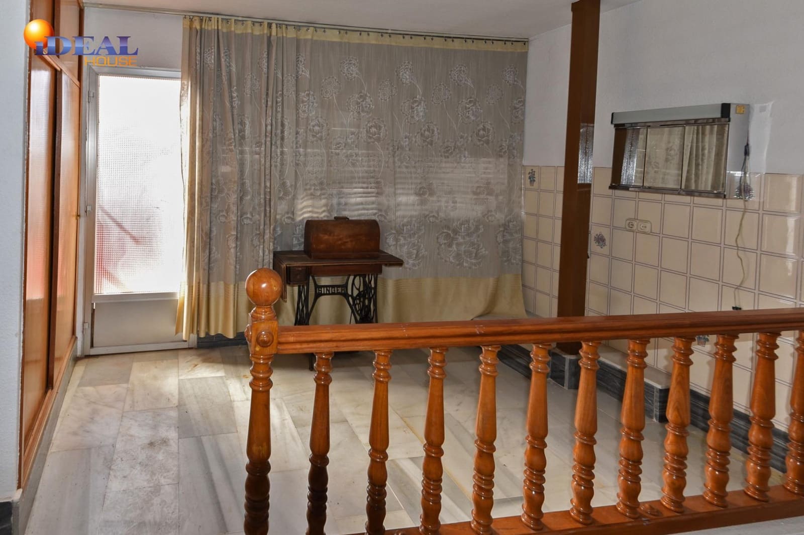 4 sypialnia Biznes na sprzedaż w Lanjaron - 120 000 € (Ref: 9433811)