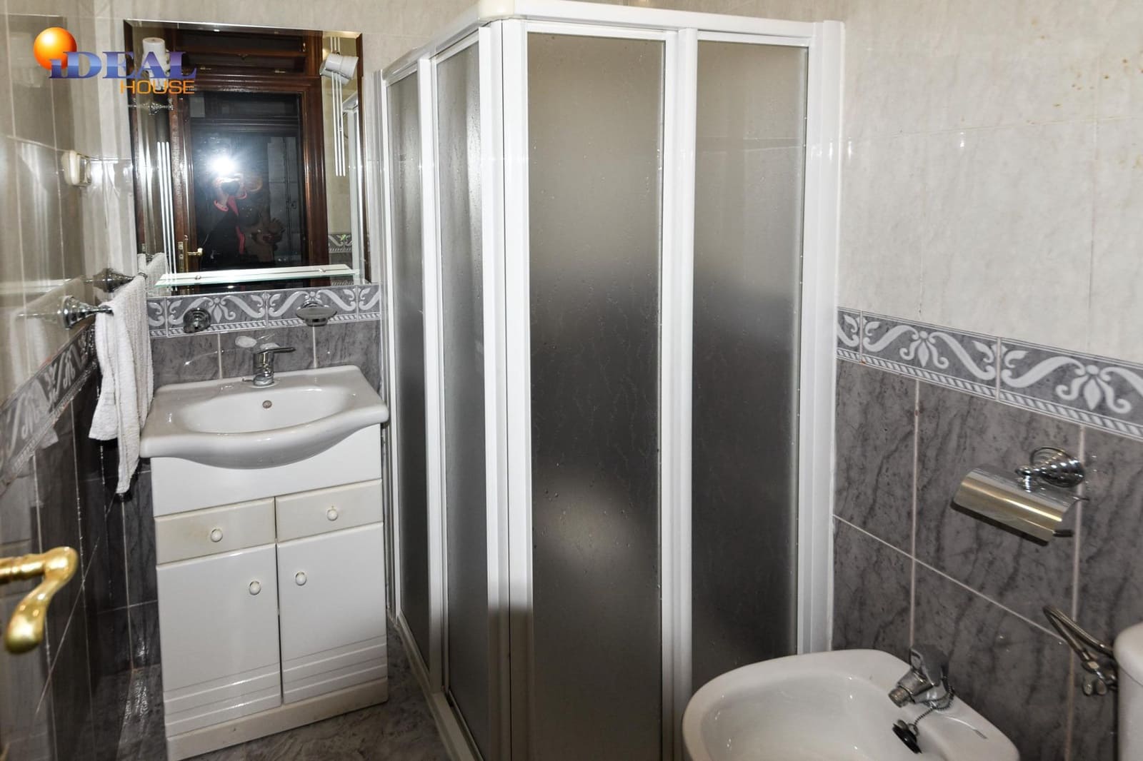 4 sypialnia Biznes na sprzedaż w Lanjaron - 120 000 € (Ref: 9433811)