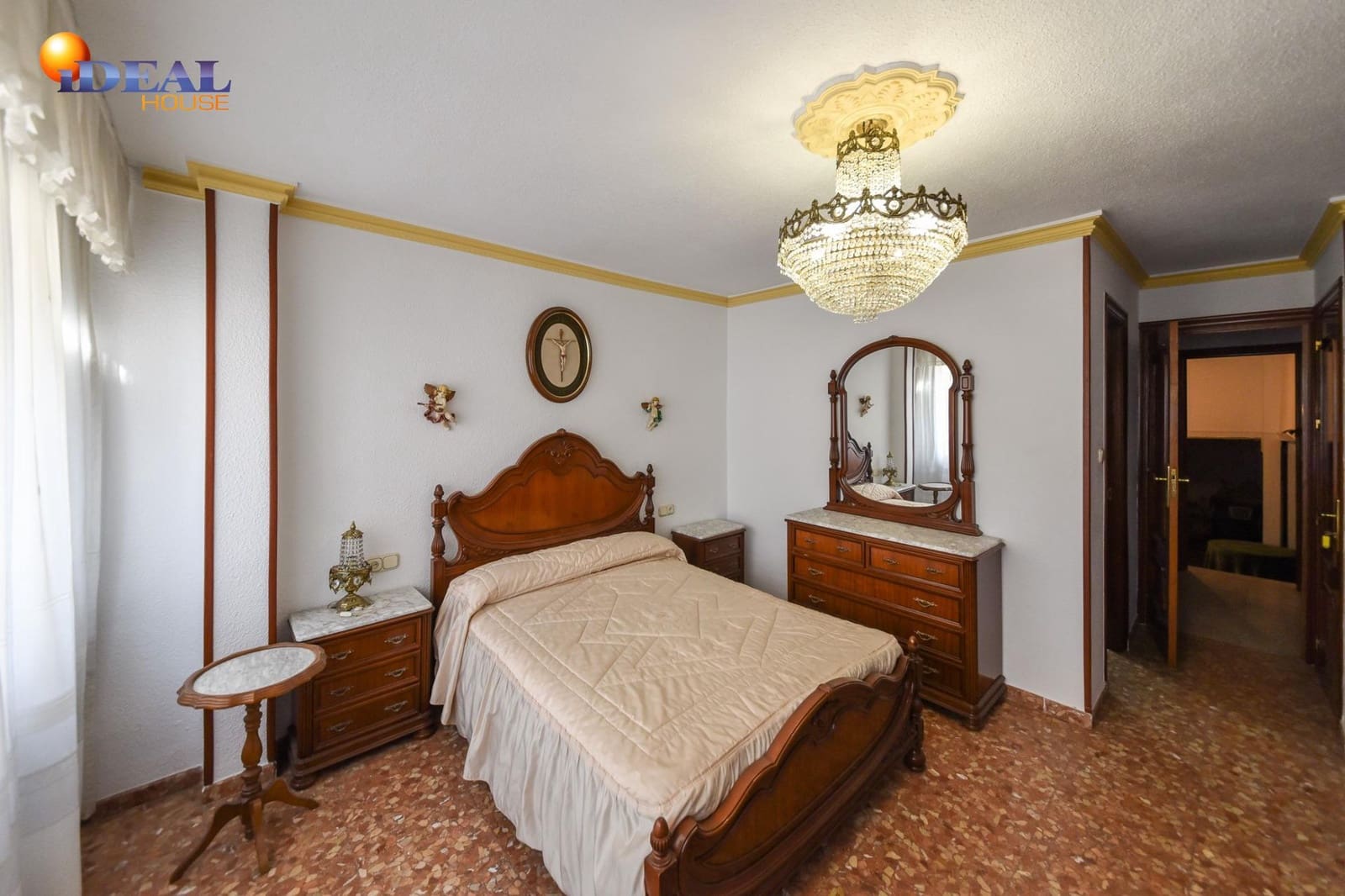 4 sypialnia Biznes na sprzedaż w Lanjaron - 120 000 € (Ref: 9433811)