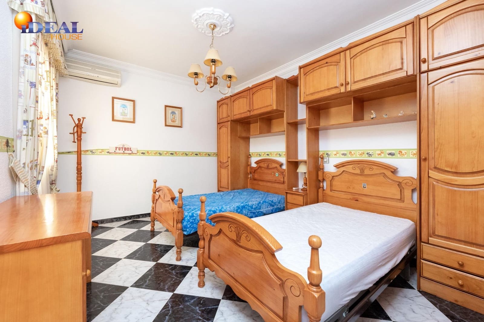 3 bedroom Flat for sale in Algarinejo - € 66,000 (Ref: 9433812)