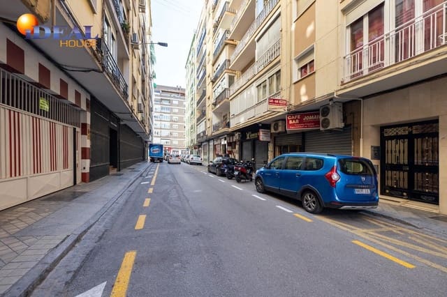 Comercial para venda em Granada cidade - 165 000 € (Ref: 9433813)