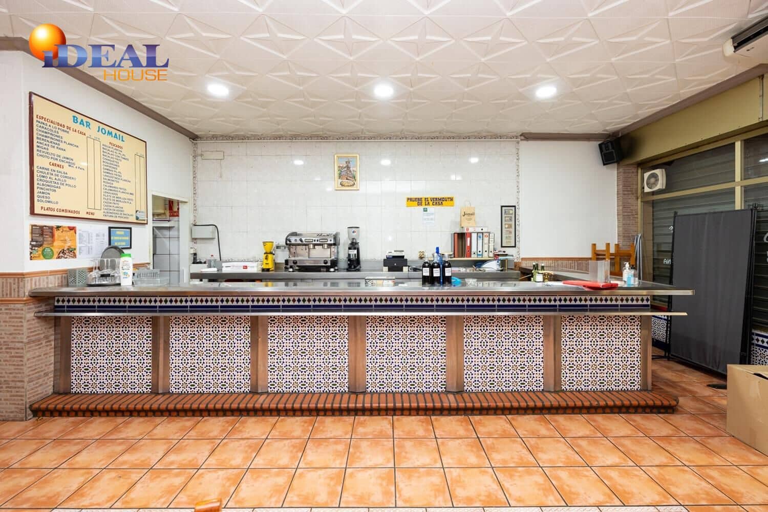 Comercial para venda em Granada cidade - 165 000 € (Ref: 9433813)