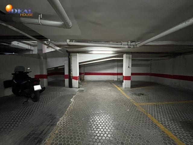Garage for sale in Granada city - € 14,000 (Ref: 9433817)