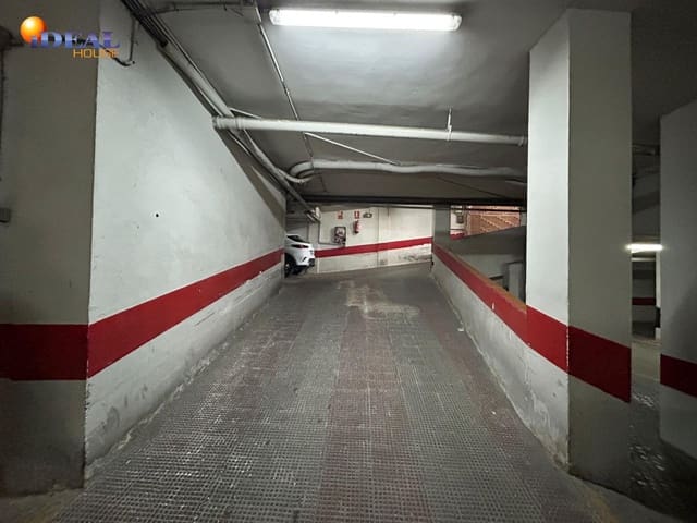 Garage for sale in Granada city - € 14,000 (Ref: 9433817)