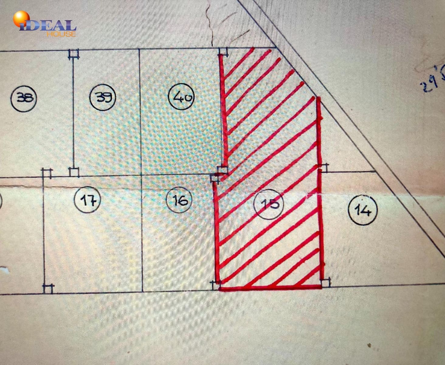 Garage for sale in Granada city - € 49,500 (Ref: 9433820)