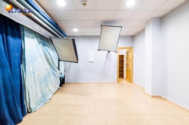 Kommersiell til salgs i Santa Fe - € 49 900 (Ref: 9433823)