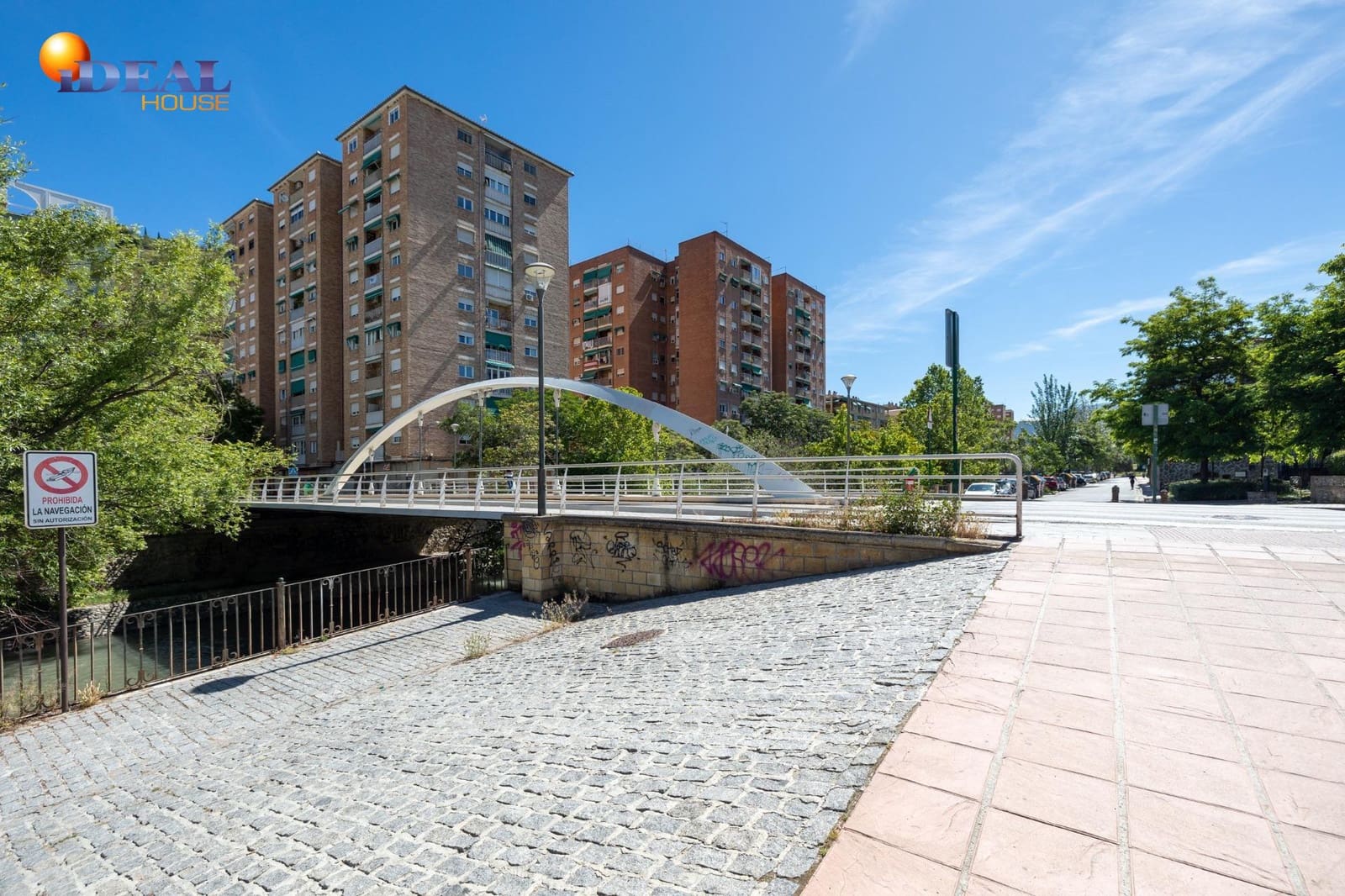 Grond te koop in Granada stad - € 400.000 (Ref: 9433825)