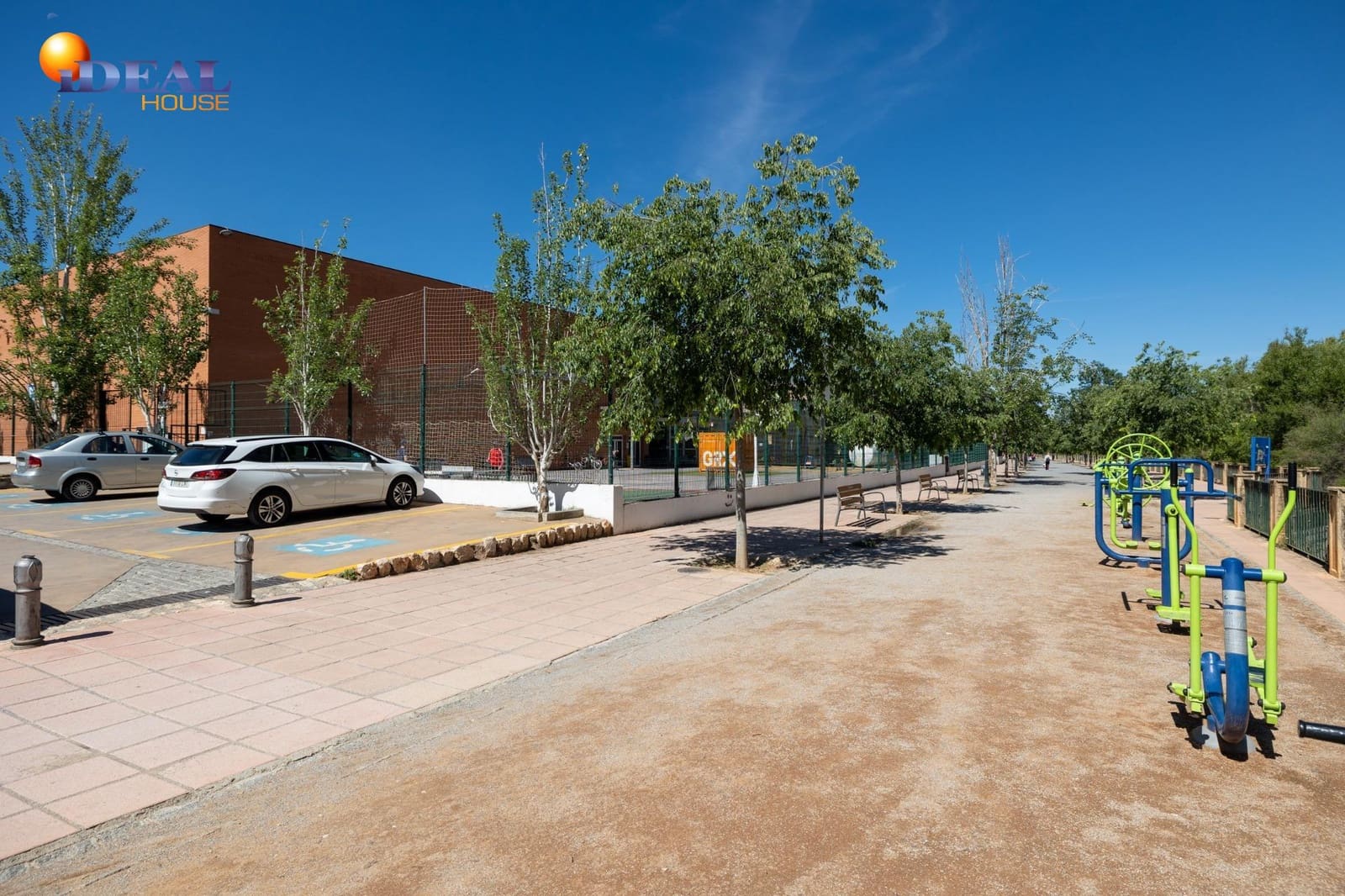 Grond te koop in Granada stad - € 400.000 (Ref: 9433825)