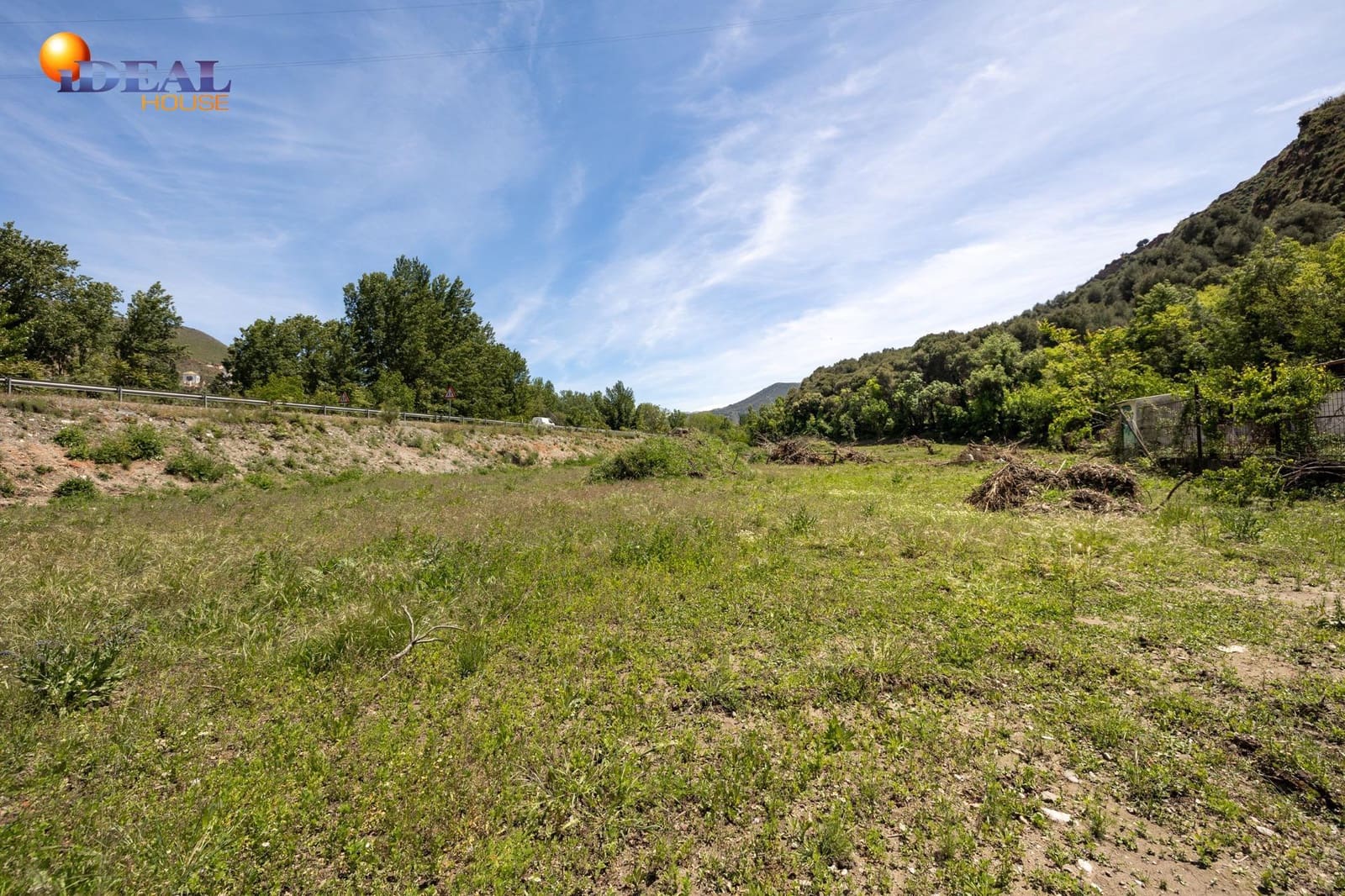 Grond te koop in Granada stad - € 400.000 (Ref: 9433825)