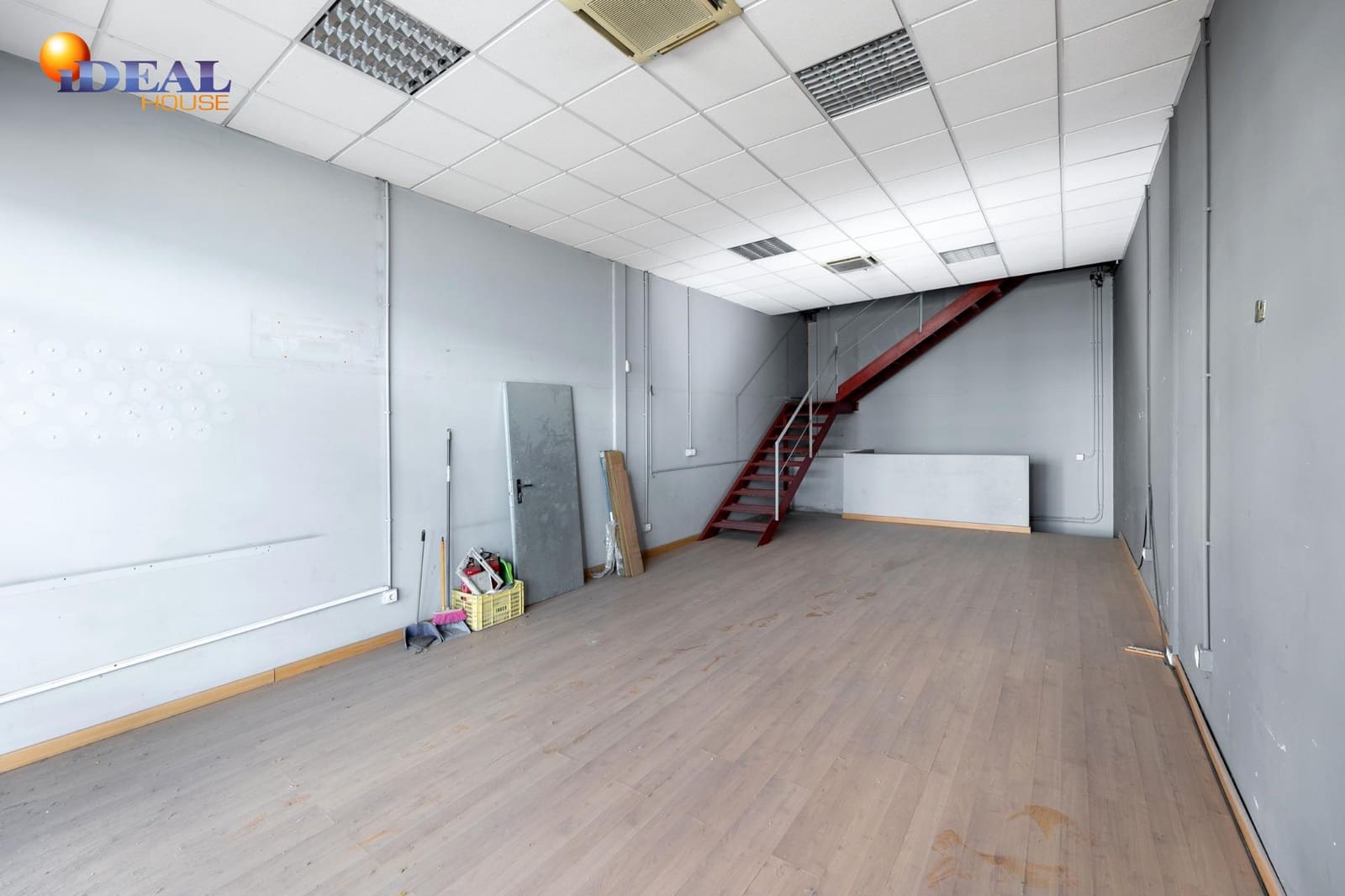 Commercieel te koop in Albolote - € 109.000 (Ref: 9433826)