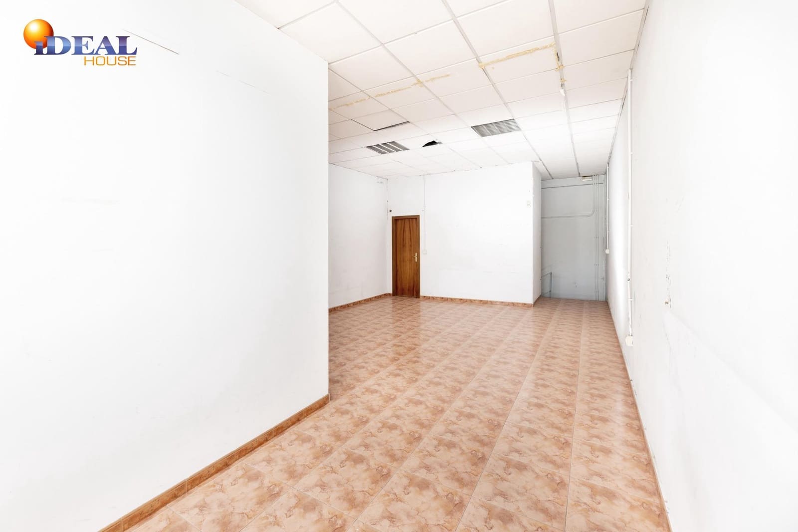 Commercieel te koop in Albolote - € 109.000 (Ref: 9433826)