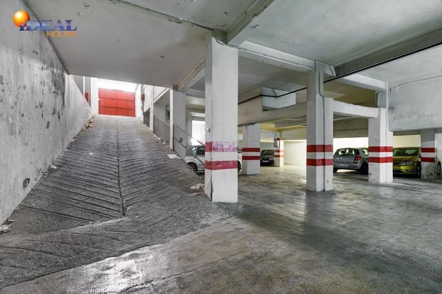 Garage for sale in Granada city - € 285,000 (Ref: 9433828)