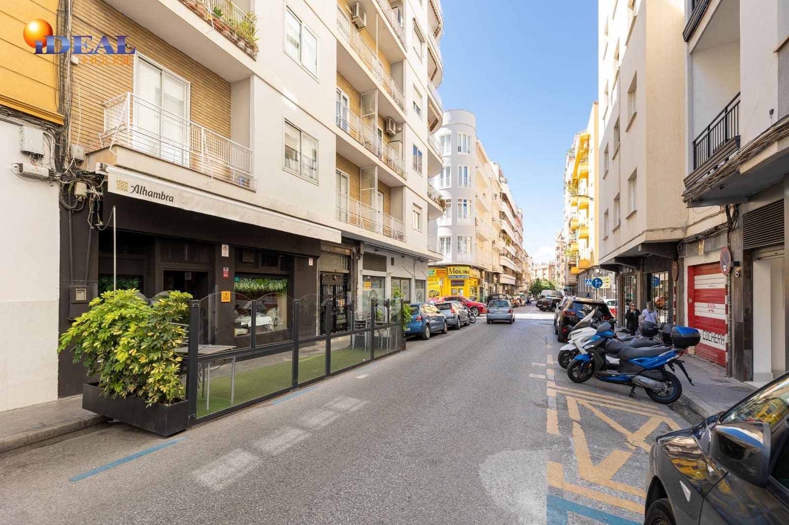 Erhverv til salg i Granada by - € 250.000 (Ref: 9433831)