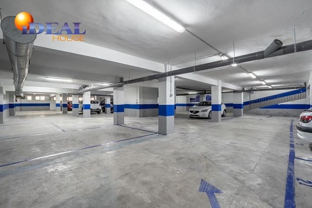 Garage for sale in Granada city - € 630,000 (Ref: 9433832)