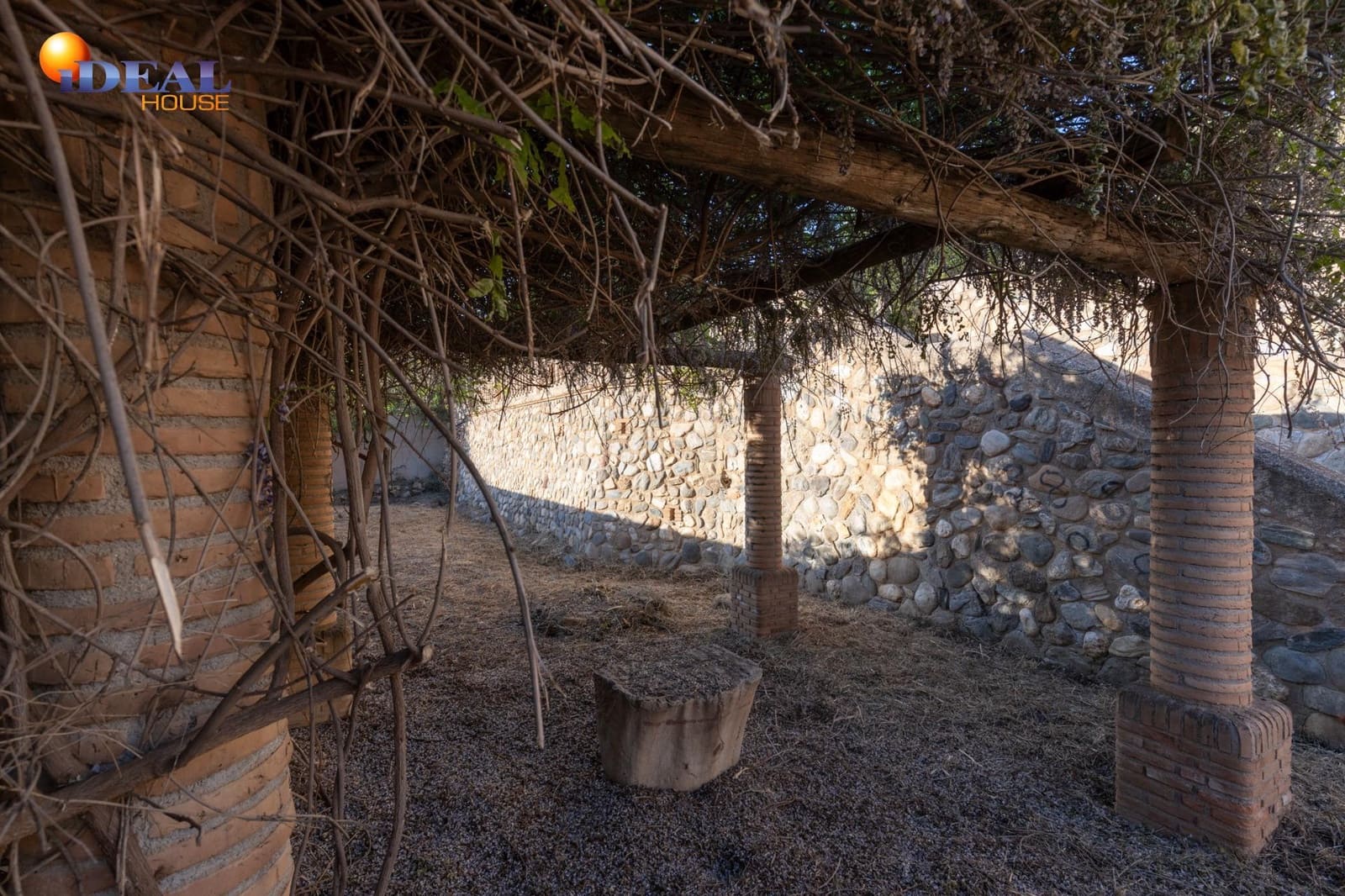 Działka budowlana na sprzedaż w Durcal - 99 000 € (Ref: 9433833)