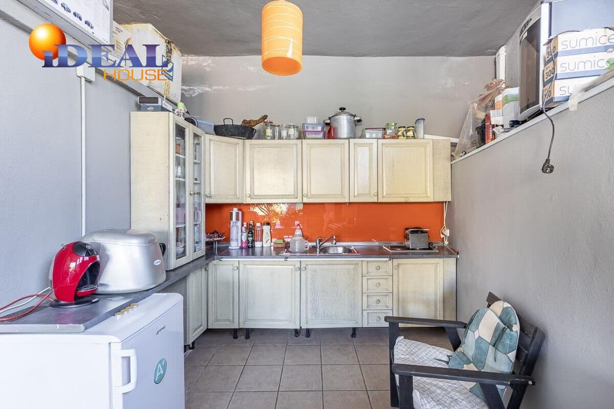 4 quarto Moradia para venda em Pinos Genil com piscina garagem - 380 000 € (Ref: 9433834)