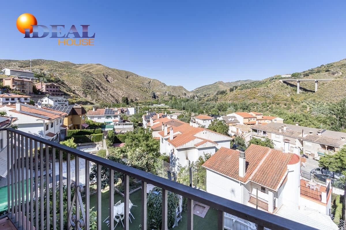 4 quarto Moradia para venda em Pinos Genil com piscina garagem - 380 000 € (Ref: 9433834)