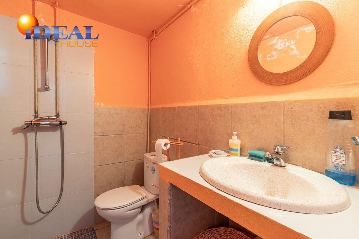 4 quarto Moradia para venda em Pinos Genil com piscina garagem - 380 000 € (Ref: 9433834)