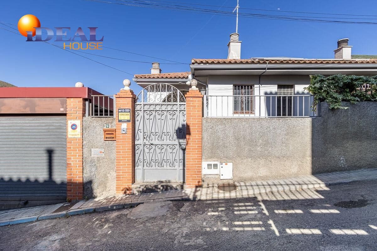 4 quarto Moradia para venda em Pinos Genil com piscina garagem - 380 000 € (Ref: 9433834)