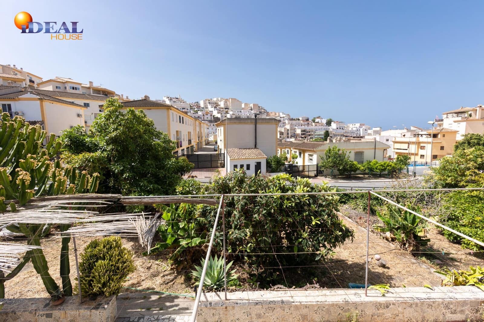 Bauplatz zu verkaufen in La Herradura - 990.000 € (Ref: 9433836)