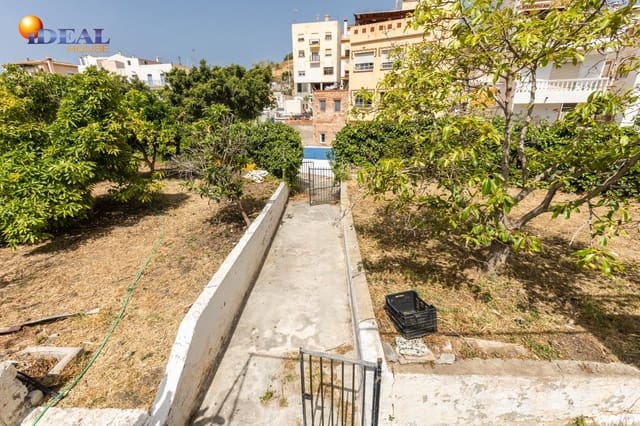 Bauplatz zu verkaufen in La Herradura, Almuñécar - 990.000 € (Ref: 9433836)