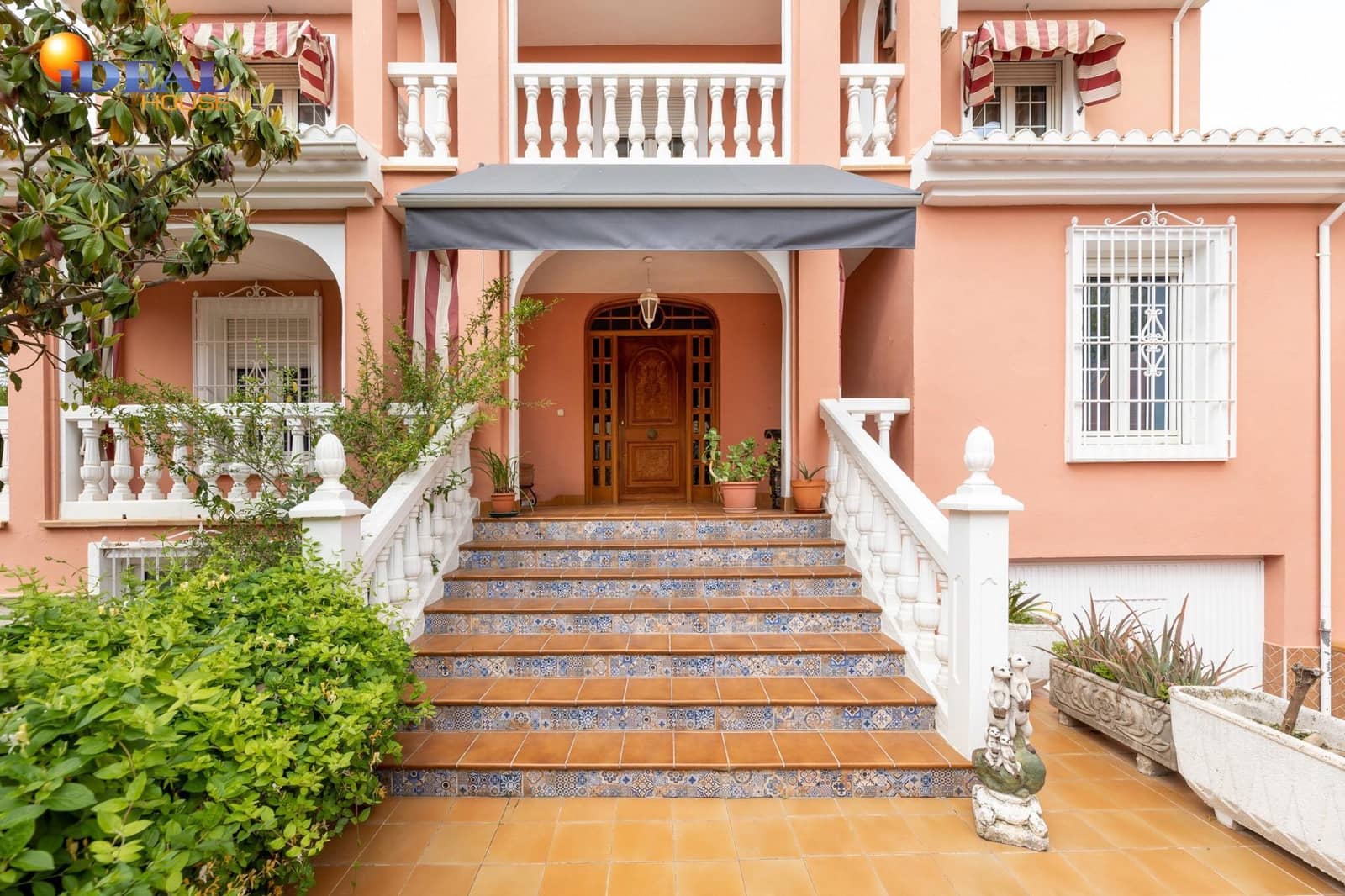 5 soverom Villa til salgs i Santa Fe med garasje - € 325 000 (Ref: 9433838)