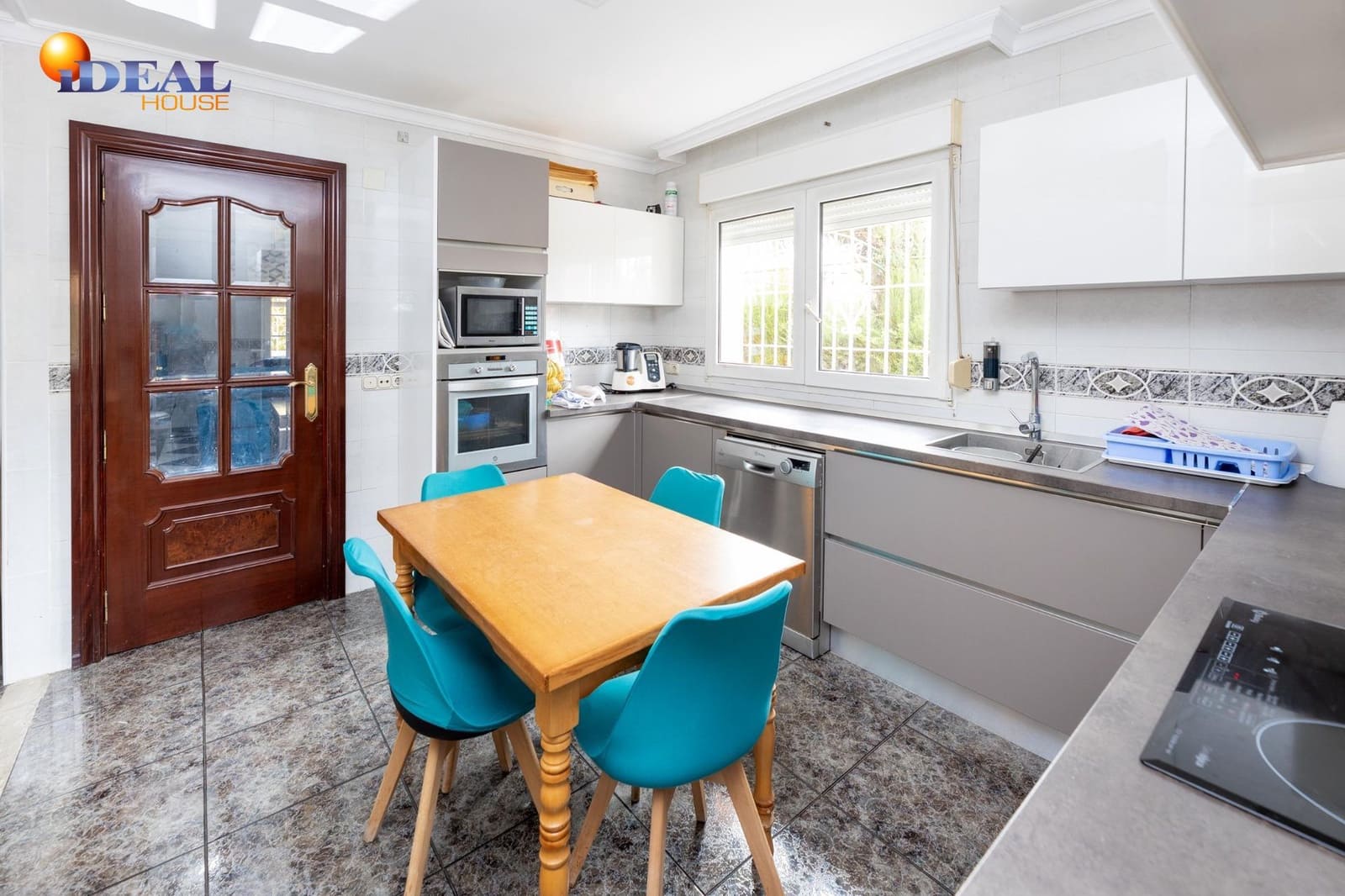 5 soverom Villa til salgs i Santa Fe med garasje - € 325 000 (Ref: 9433838)