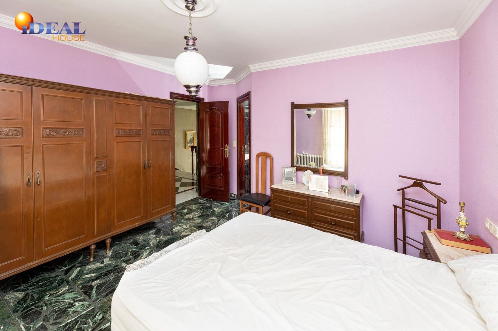 5 soverom Villa til salgs i Santa Fe med garasje - € 325 000 (Ref: 9433838)