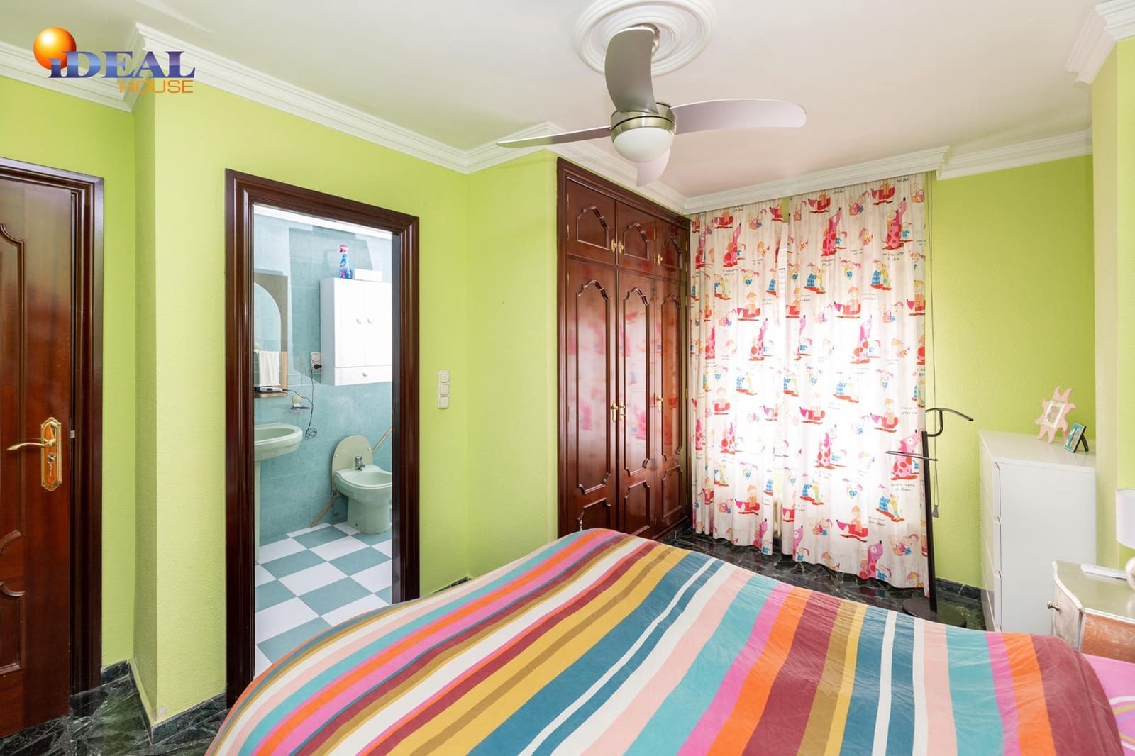 5 soverom Villa til salgs i Santa Fe med garasje - € 325 000 (Ref: 9433838)