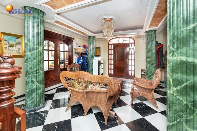 5 soverom Villa til salgs i Santa Fe med garasje - € 325 000 (Ref: 9433838)