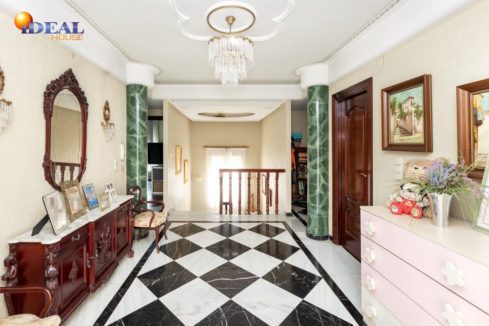 5 soverom Villa til salgs i Santa Fe med garasje - € 325 000 (Ref: 9433838)