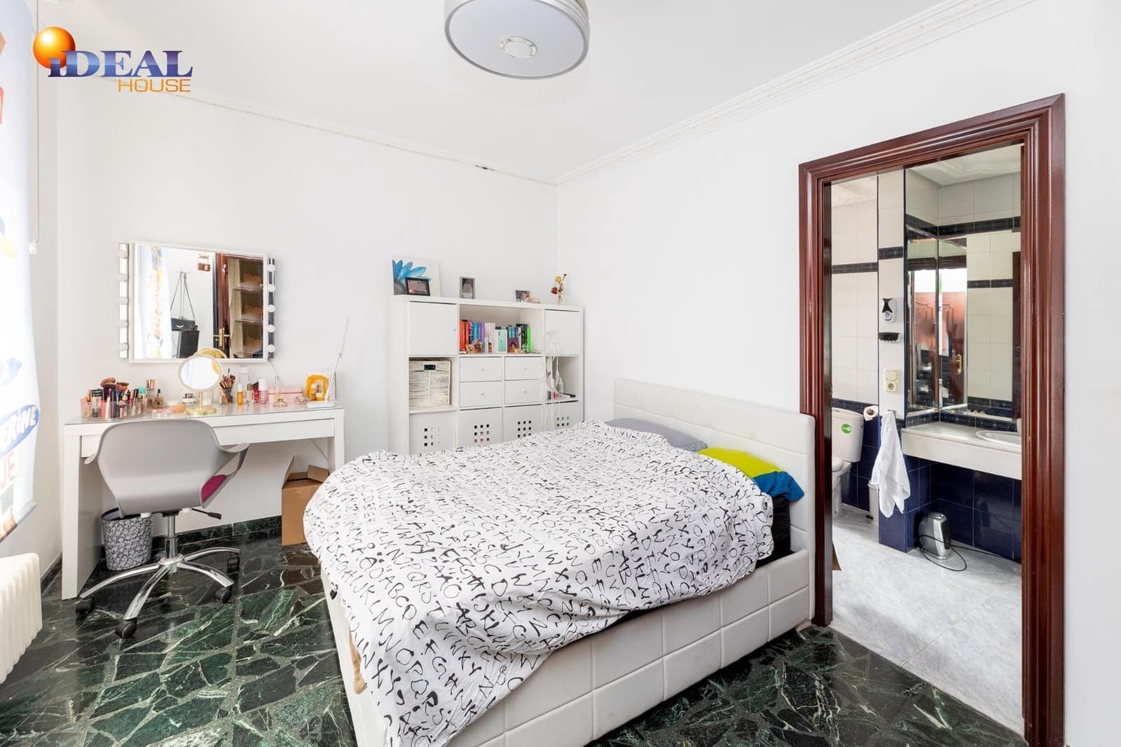 5 soverom Villa til salgs i Santa Fe med garasje - € 325 000 (Ref: 9433838)