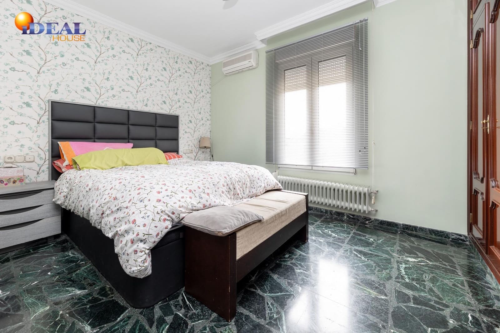 5 soverom Villa til salgs i Santa Fe med garasje - € 325 000 (Ref: 9433838)