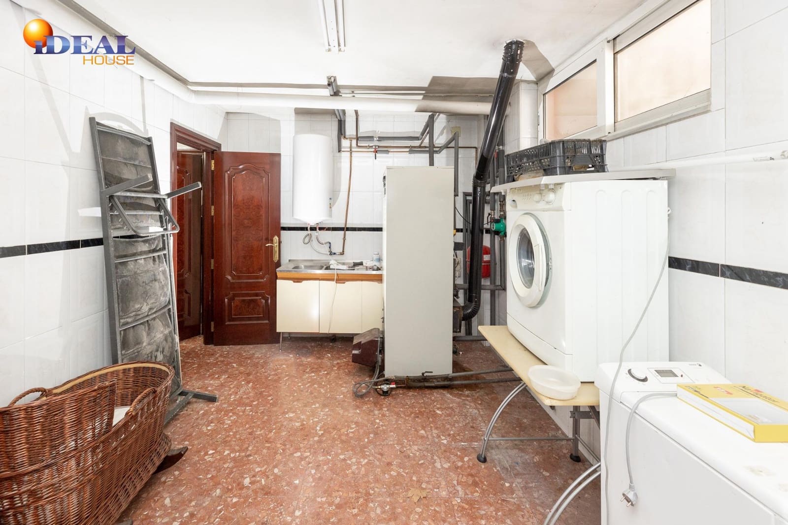 5 soverom Villa til salgs i Santa Fe med garasje - € 325 000 (Ref: 9433838)