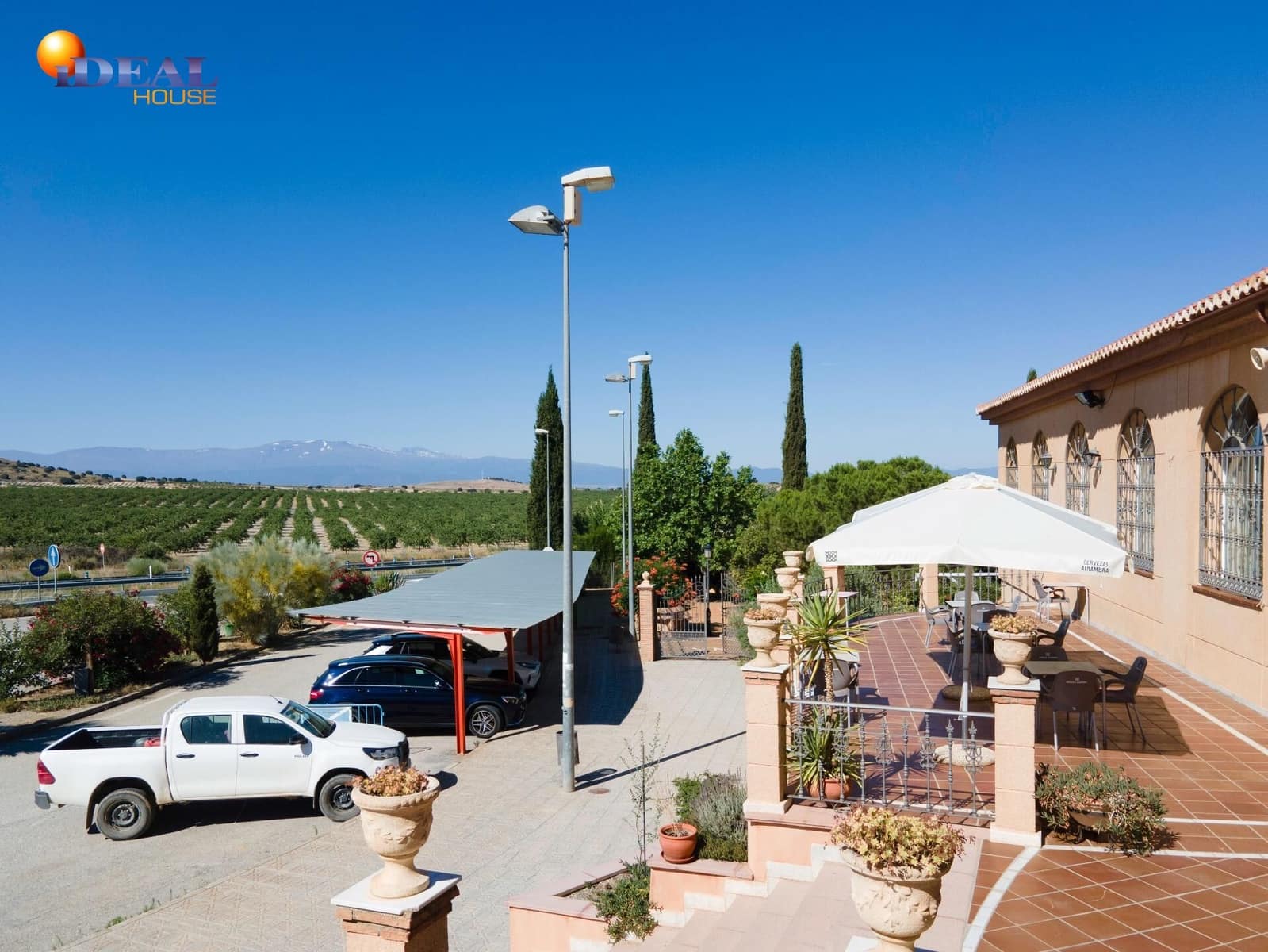 Biznes na sprzedaż w Baza - 1 650 000 € (Ref: 9433840)