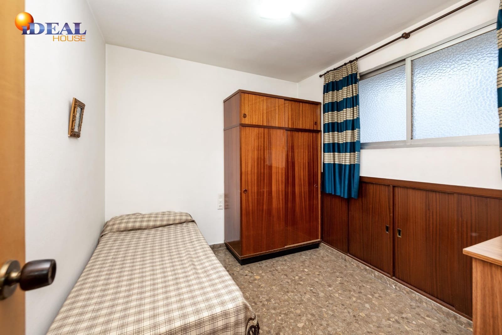 Apartamento de 8 habitaciones en Granada ciudad en venta - 435.000 € (Ref: 9433841)