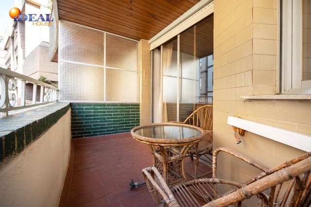 Apartamento de 8 habitaciones en Centro, Granada ciudad en venta - 435.000 € (Ref: 9433841)