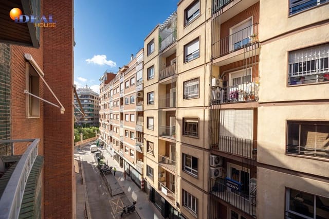 Apartamento de 8 habitaciones en Centro, Granada ciudad en venta - 435.000 € (Ref: 9433841)