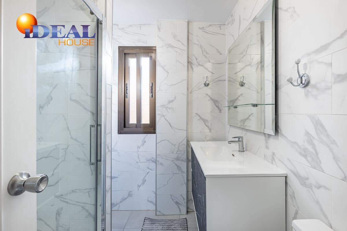 4 sovrum Radhus till salu i Salobrena med pool garage - 475 000 € (Ref: 9433844)