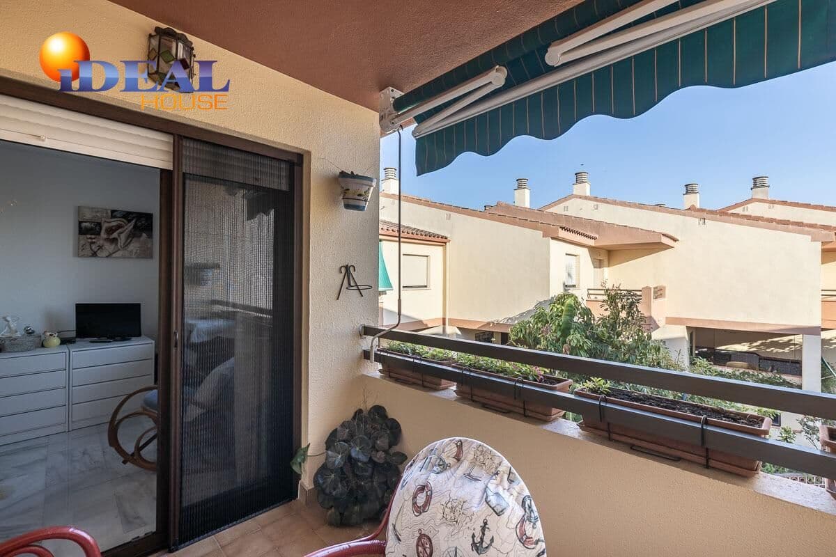 4 sovrum Radhus till salu i Salobrena med pool garage - 475 000 € (Ref: 9433844)