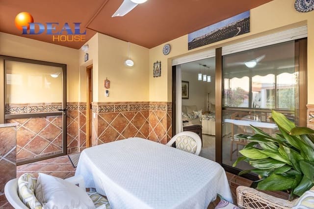 4 sovrum Radhus till salu i Salobreña med pool garage - 475 000 € (Ref: 9433844)