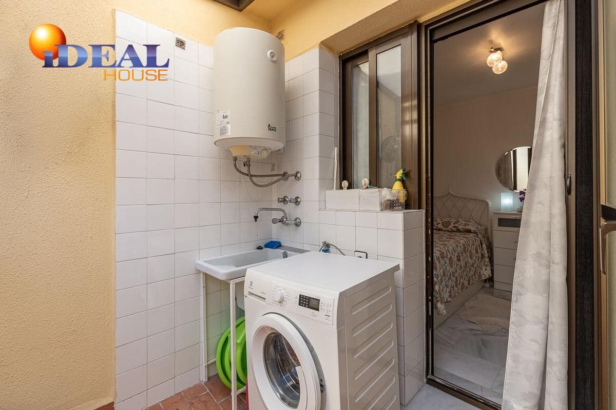 4 sovrum Radhus till salu i Salobrena med pool garage - 475 000 € (Ref: 9433844)