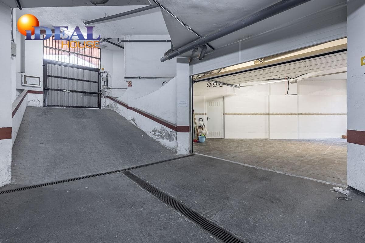 4 sovrum Radhus till salu i Salobrena med pool garage - 475 000 € (Ref: 9433844)