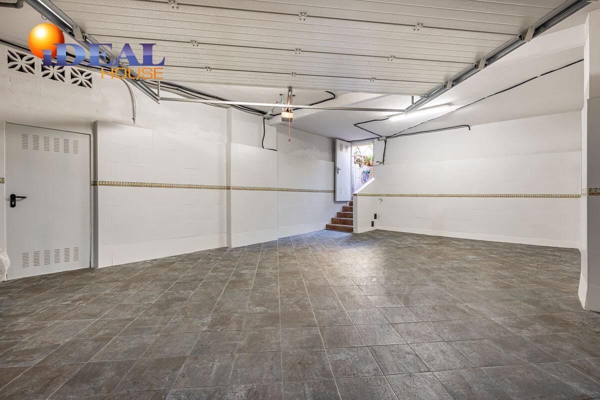 4 sovrum Radhus till salu i Salobrena med pool garage - 475 000 € (Ref: 9433844)