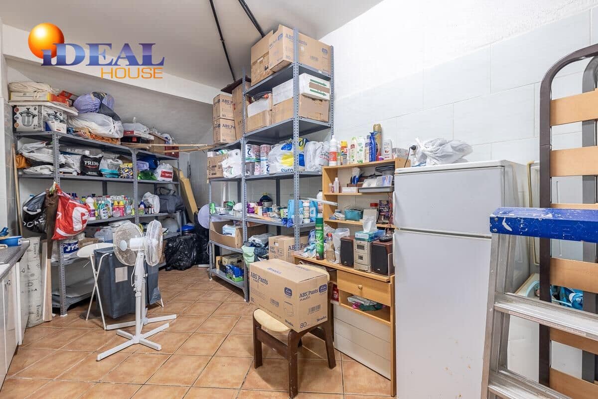 4 sovrum Radhus till salu i Salobrena med pool garage - 475 000 € (Ref: 9433844)