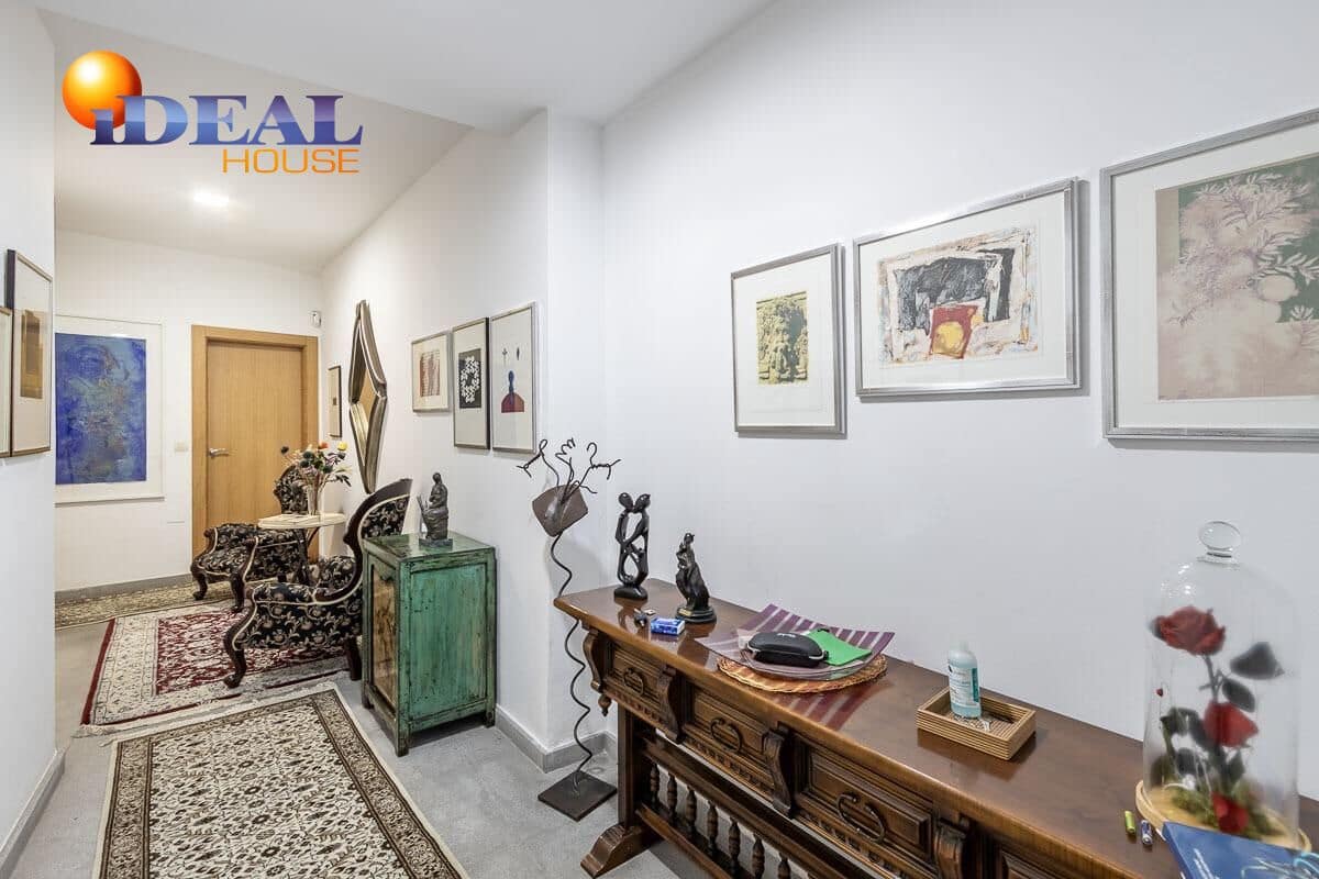 3 sypialnia Dom na sprzedaż w Miasto Grenada - 690 000 € (Ref: 9433845)